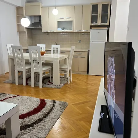 Karas Appartement *